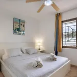 Daire Castle Harbour Matthew's Flat Cristianos
